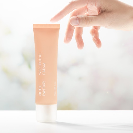 Kem dưỡng trắng nâng tông da Chica Y Chico Nude Fantasy Whitening Cream 55ml