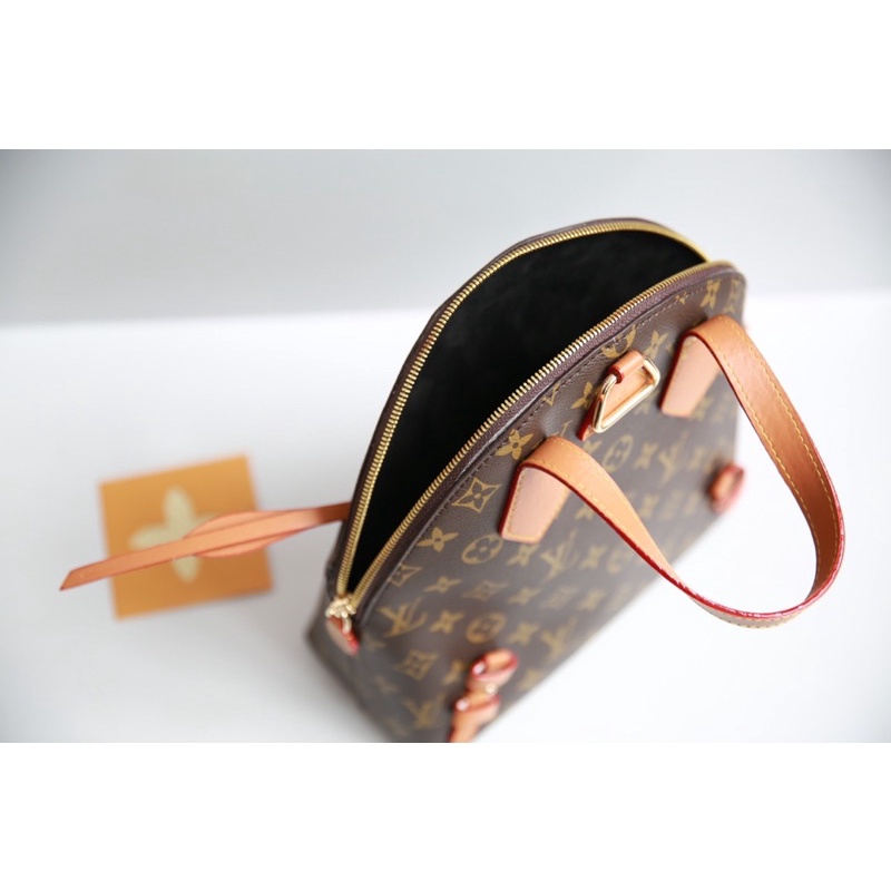 LV MOON BAGBACK fullbox nguyên seal ruy băng xịn xò duy nhất 1 mầu hoa nâu viền ngả mầu mật ong size 25cm