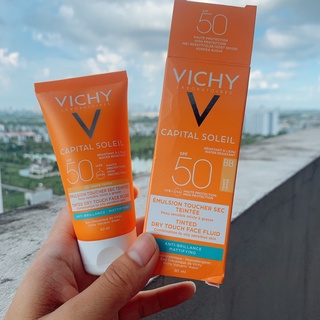 Kem Chống Nắng Vichy Capital Soleil Emusion Face Fluid Dry Touch SPF50+ Không Nhờn Rít 50ml