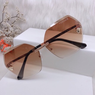 Kính versace siêu cấp