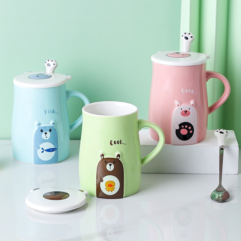 Ly cốc sứ dễ thương hình gấu 450ml, có nắp đậy kèm thìa hình chân gấu, họa tiết in sắc nét bền đẹp