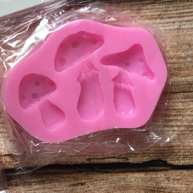 Khuôn rau câu silicon 4D 3 Cây nấm Mã N13D5K