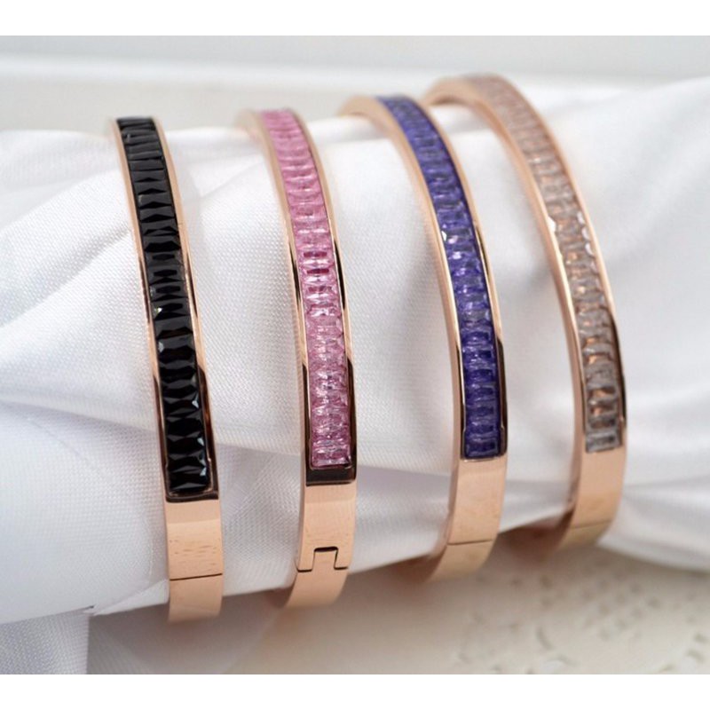 Vòng Tay Đính Pha Lê Ti Tan Không Gỉ TT 0621