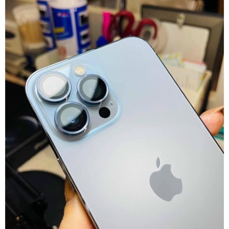 Bộ dán TOTU lens 3 mắt bảo vệ camera cho iPhone 13 Mini, 13, 13 Pro, 13 Pro Max vàng nhôm + kính siêu bền đẹp