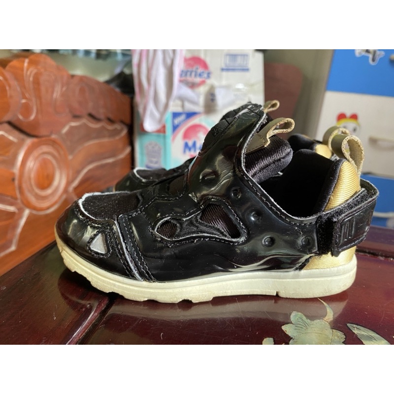 Giày Reebok cho bé