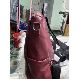 ba lô đỏ của khách chốt trên live