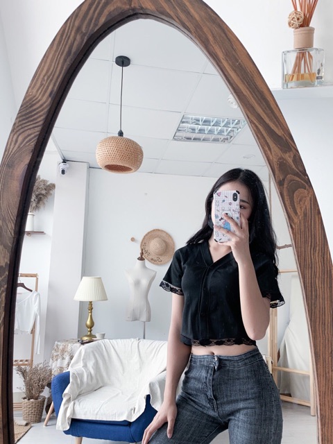 [Ảnh thật/Video] Áo croptop cúc mở viền ren áo croptop ngắn cổ tim