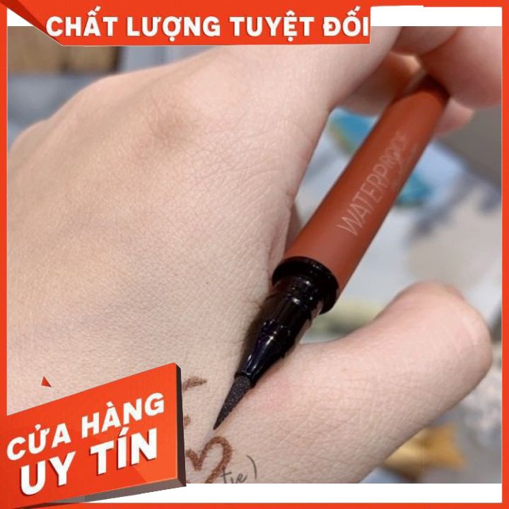 Kẻ Mắt Vacosi Natural Studio Waterproof Eyeliner Vm24-02 NÂUthiết kế sang trọng,tạo đường sắc nét nhỏ,lâu trôi