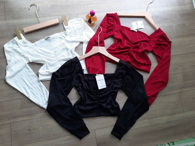 Áo CROPTOP TAY DÀI NHÚN NGỰC CỔ RỘNG BO TAY - A3BOT