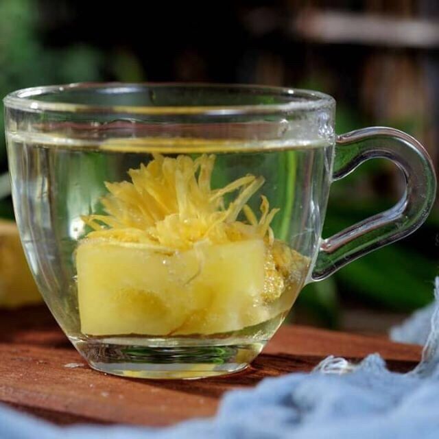 Trà hoa cúc đường phèn mật ong