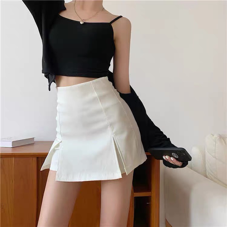 Quần váy xẻ 2 bên form chữ A short ngắn thanh lịch cá tính RESU | BigBuy360 - bigbuy360.vn