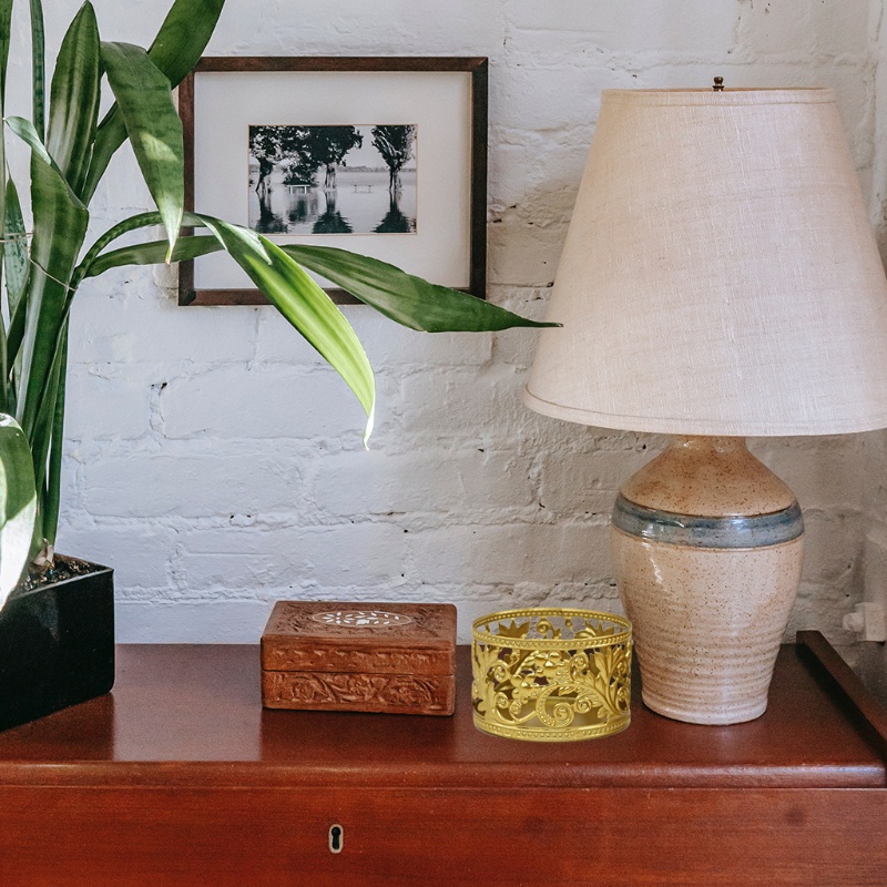 Giá Đỡ Đèn Cầy Bằng Sắt Thiết Kế Đục Lỗ Độc Đáo Trang Trí Nhà Cửa /