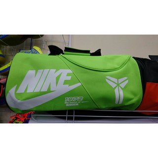 Túi thể thao Nike