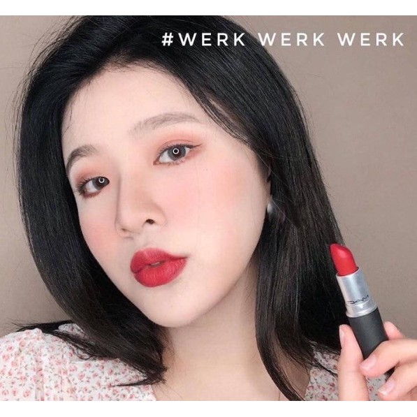 Son MAC Powder Kiss Màu 922 Werk Werk Werk Đỏ Lạnh Ánh Cam