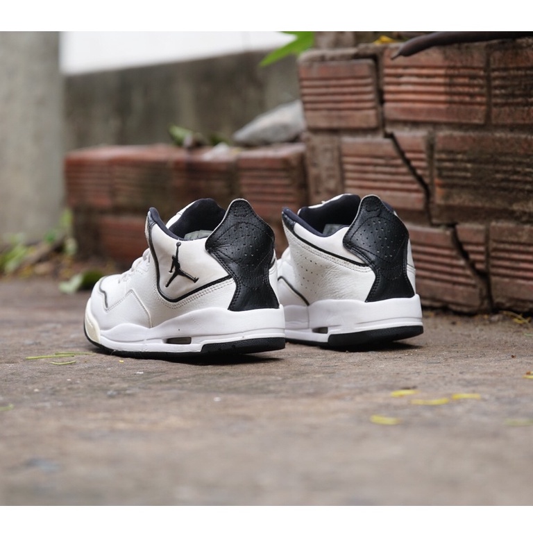 JORDAN COURTSIDE 23 AR1000-100 GIÀY CŨ CHÍNH HÃNG