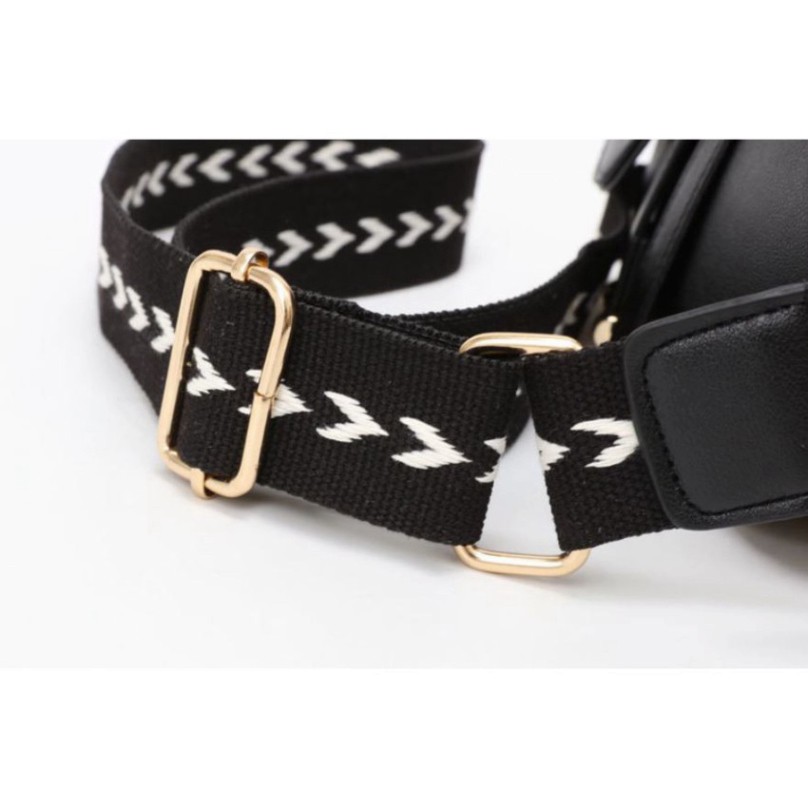 Túi xách nữ đeo chéo hình yên ngựa thời trang cá tính dây đeo bản to DC10 túi đeo vai T.xách Chip Xinh | BigBuy360 - bigbuy360.vn