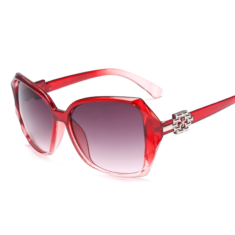 Kính mát gọng lớn trang trí hoa cá tính hợp thời trang | BigBuy360 - bigbuy360.vn