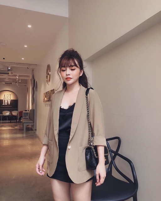ÁO LỤA 2 DÂY VIỀN REN MS75176