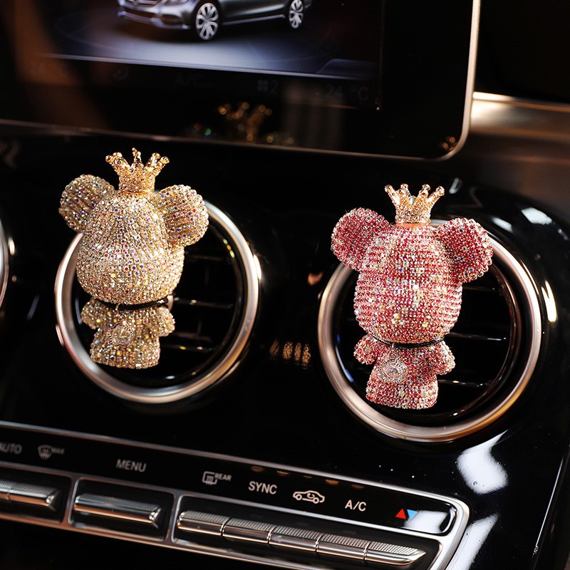 Cài cửa gió điều hòa ô tô - Gấu Bearbrick đính đá sáp thơm - Phụ Kiện Trang Trí Ô Tô