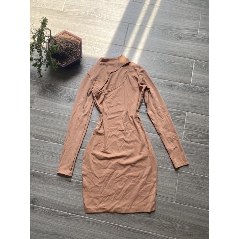 váy len body tay dài khoét xẻ sexy quyến rũ