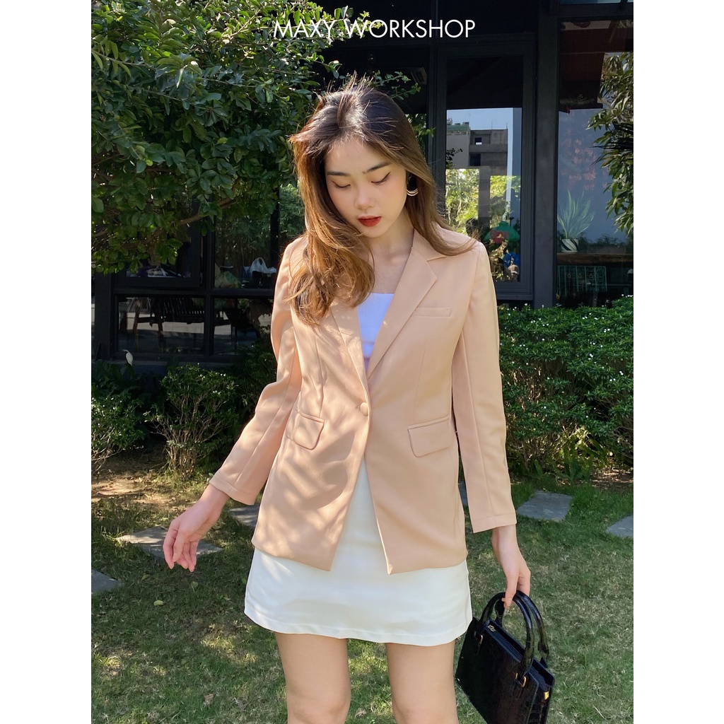 Áo khoác blazer phong cách Hàn Quốc Nude Fitted Blazer Maxy Workshop