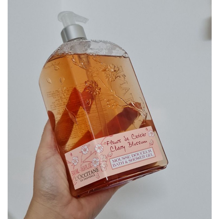 [500ml ]Sữa tắm 𝗟’𝗢𝗰𝗰𝗶𝘁𝗮𝗻𝗲 𝗖𝗵𝗲𝗿𝗿𝘆 𝗕𝗹𝗼𝘀𝘀𝗼𝗺