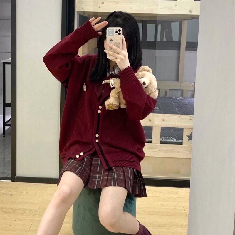 Áo cardigan dáng dài phối chân váy chữ A ngắn phong cách nữ sinh