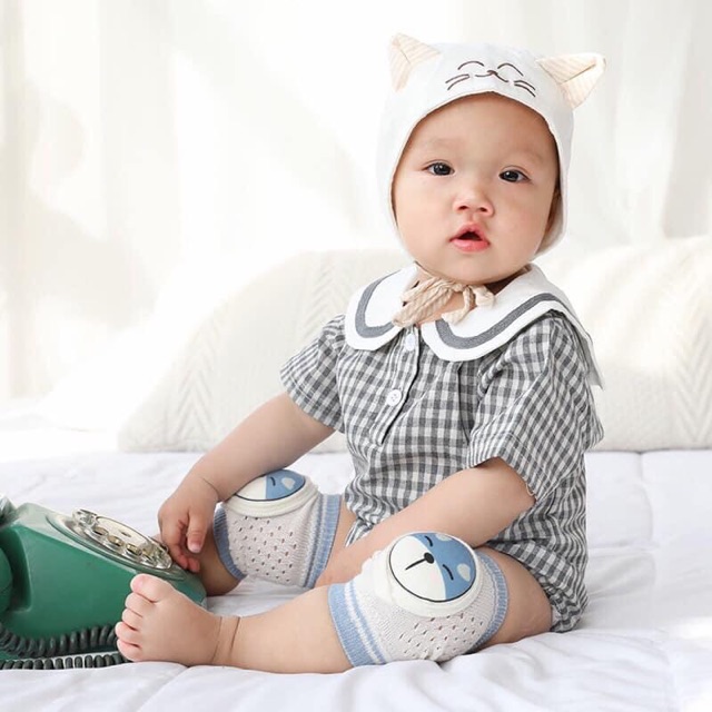 Tất, vớ, bao gối bảo vệ đầu gối tập bò [ babyboo ]