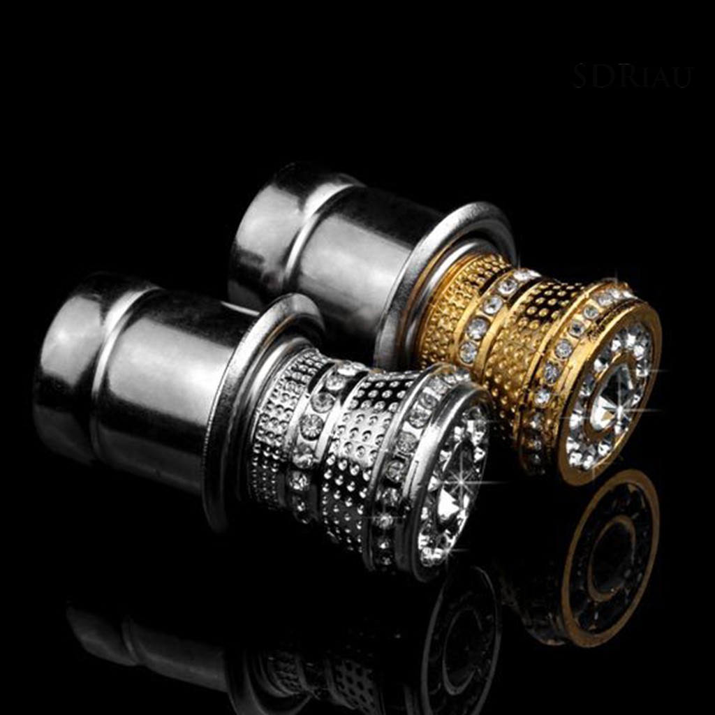 Đầu gắn tẩu sạc xe hơi trang trí đính pha lê lấp lánh