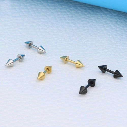 Bông Tai Nam Mũi Nhọn Titan Ko Đen TT 2664