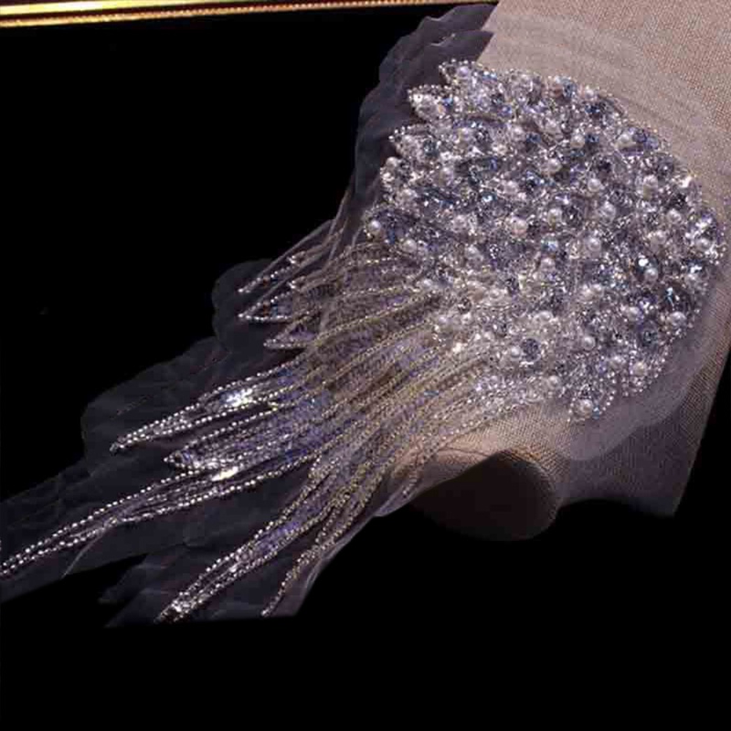 Miếng Đệm Vai Tua Rua Đính Đá Dùng Hóa Trang Sân Khấu