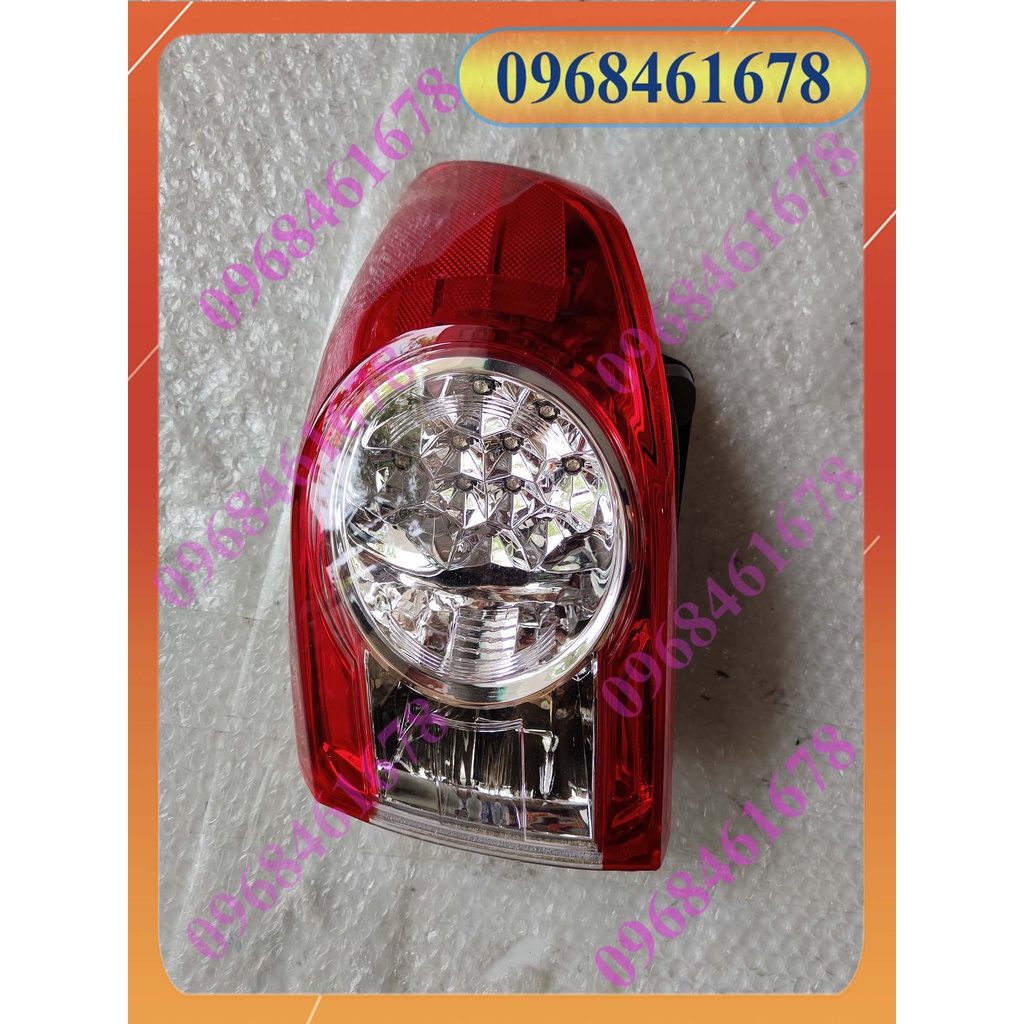 Đèn hậu Altis 10-13
