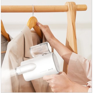 Bàn ủi hơi nước deerma