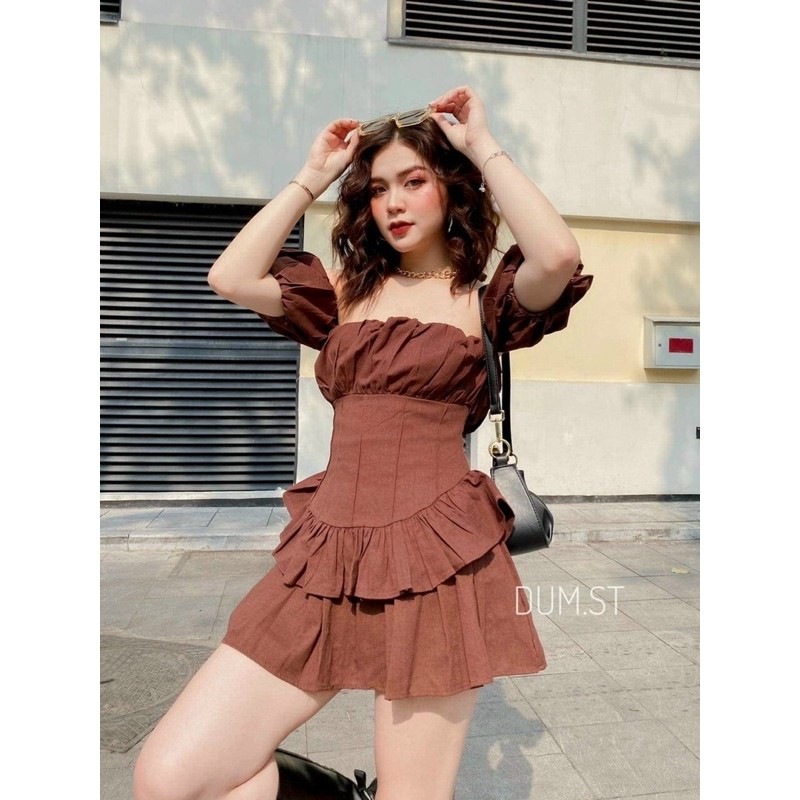 Jumsuit bẹt vai 2 màu phối bèo tầng