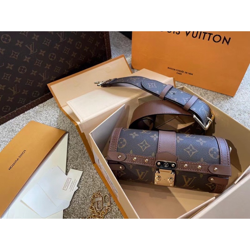Túi đeo chéo nữ dáng trống thương hiệu Louis Vuitton LV cao cấp
