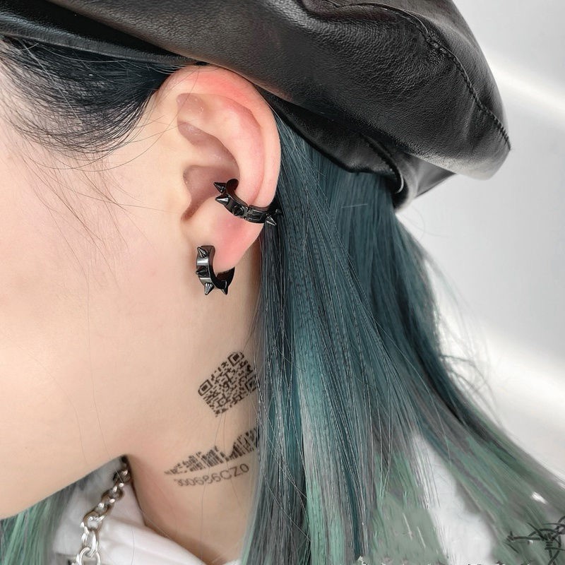 1 chiếc - Khuyên tai đinh titan không đen không rỉ