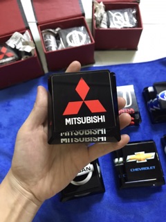 (HÀNG CÓ SẴN)  nước hoa ô tô MITSUBISHI - nước hoa pha lê logo hãng xe đặt taplo