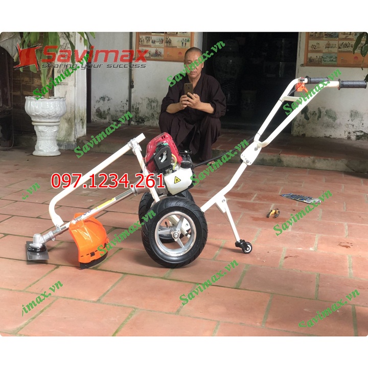 Máy cắt cỏ đẩy tay mini phù hợp với nhiều diện tích vườn