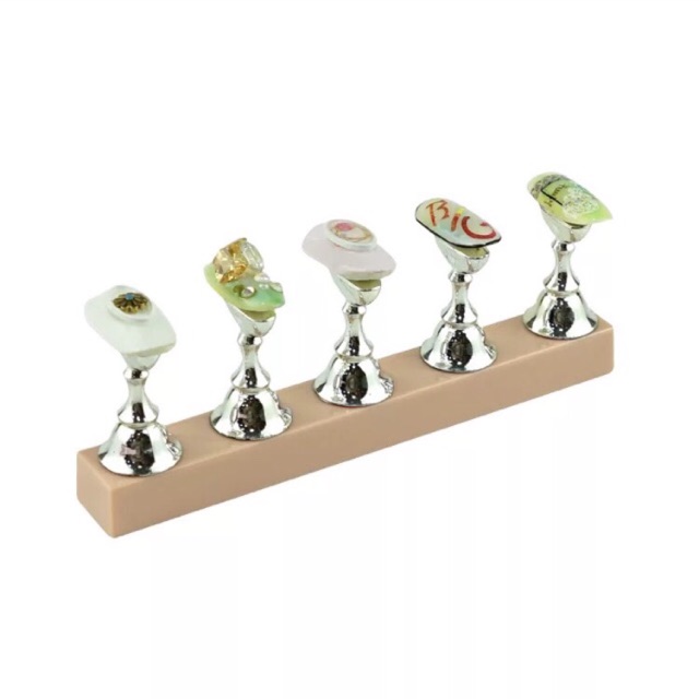 Đế gắn móng giả để móng mẫu con cờ có nam châm - manh219