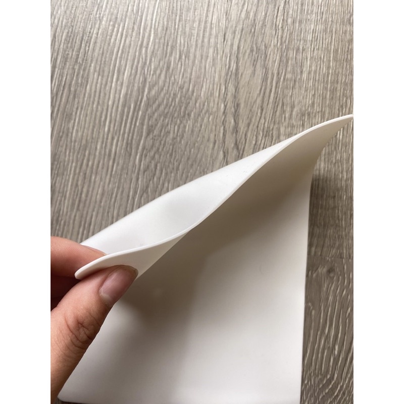 Da Giả Trắng Trơn, Không Có Bột