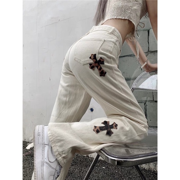 Quần kaki thánh giá