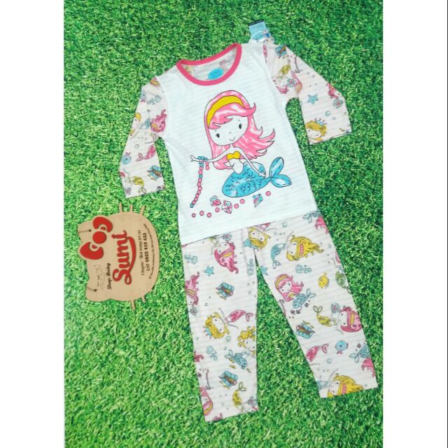 Bộ bé gái của Diễm