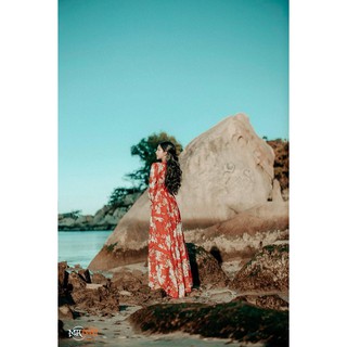 Đầm maxi hoa đỏ style boho