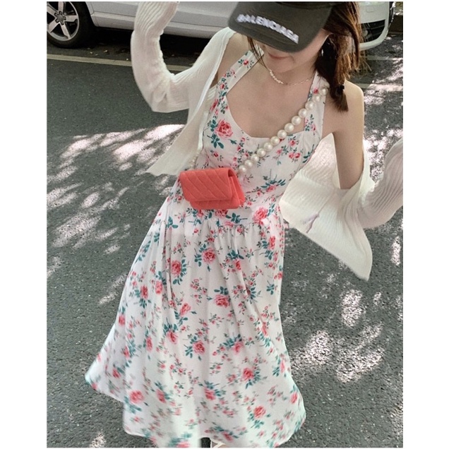 SET ĐẦM HOA CỔ YẾM HỞ LƯNG + ÁO KHOÁC TRẮNG