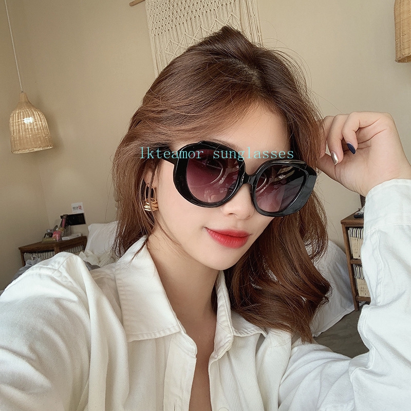 Kính Mát Oversize Gọng Nhựa Chống Tia Uv400