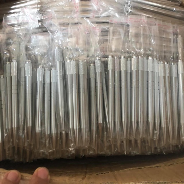 Cán khắc phun xăm