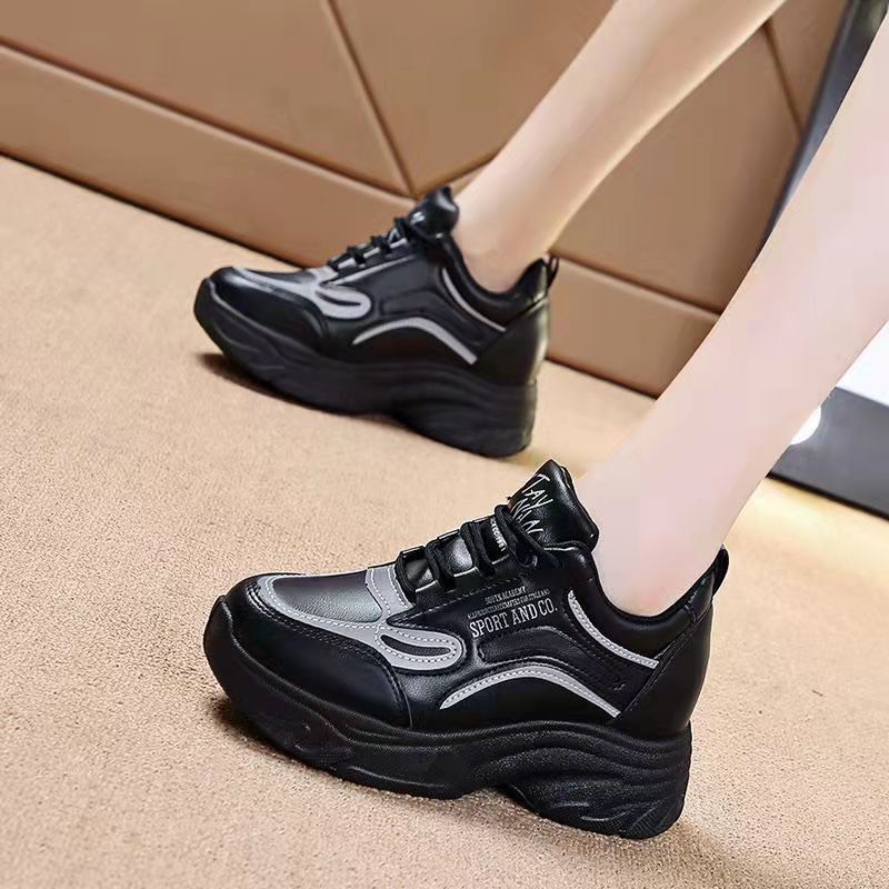 GIÀY THỂ THAO NỮ MÀU ĐEN ĐỘN ĐẾ 7CM (N16)