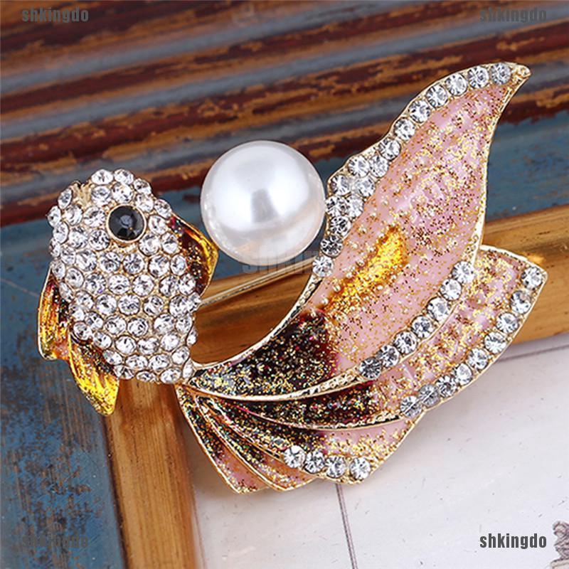 Ghim cài áo hợp kim hình cá vàng khảm đá lấp lánh đẹp mắt và thời trang cho nữ