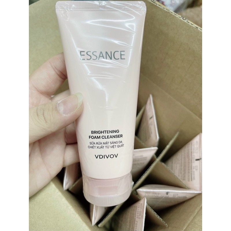 Sữa rữa mặt essance 100ml