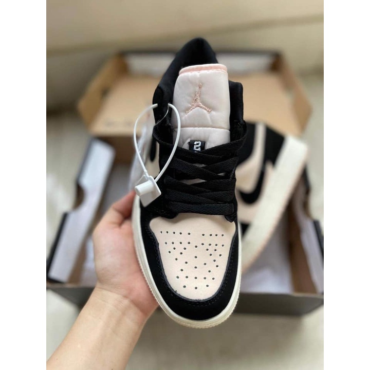 Giày 𝐉𝐨𝐫𝐝𝐚𝐧 1 hồng đen nữ, Giày thể thao JD 1 cổ thấp Black Guava Ice hồng đen bản đẹp full box bill | BigBuy360 - bigbuy360.vn